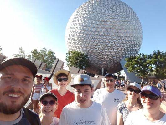 Edemar, Lívia, Lauro e Mariani, Lucas  Daniela e Bernardo  - Orlando / EUA