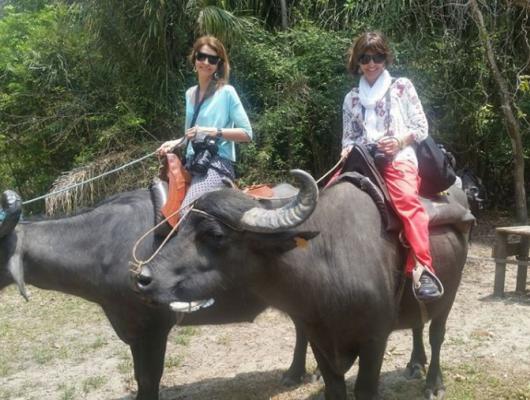 Valderez e Irene Anzanello  / Ilha de Marajó - Pará