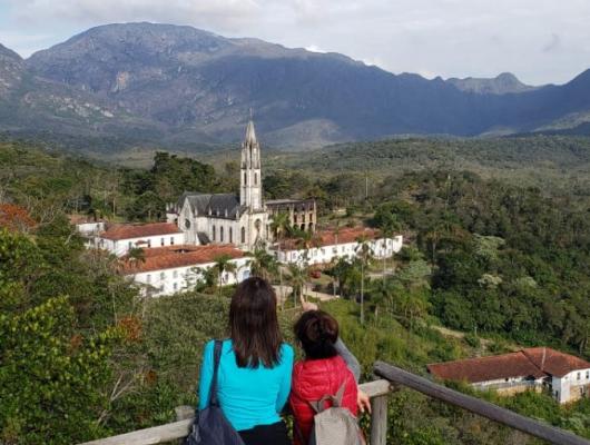 Irene e Valderez / Santuário do Caraça-MG