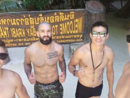 Renato, Estevão, Simon e Jussemar / Phi Phi Island Tailândia