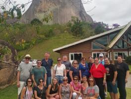 Casais viajando entre Minas e Vitória