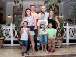 Familias Salvetti e Dugno - Grand Palladium Imbassaí
